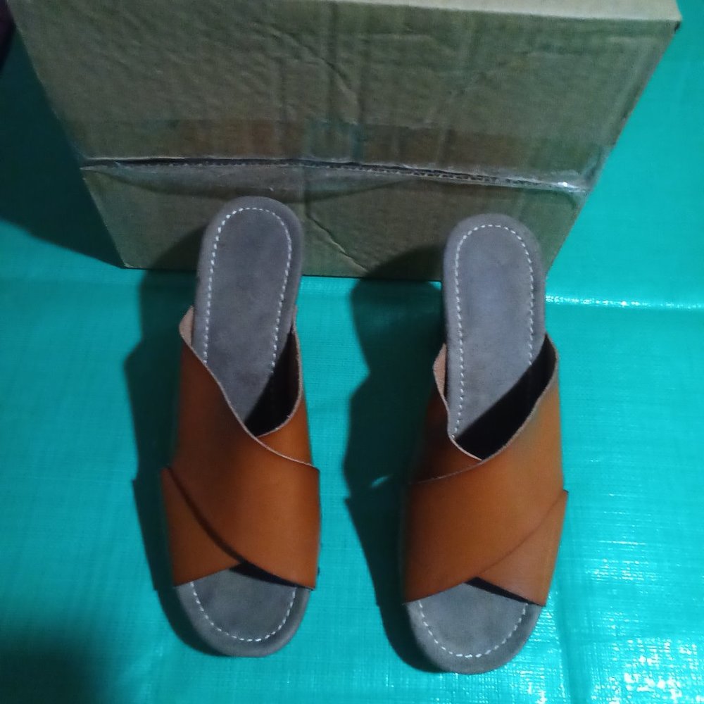 Ladies  Leather Sandals